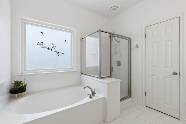 917 Woodhollow LN, Cedar Park, TX 78613