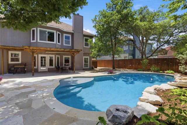 917 Woodhollow LN, Cedar Park, TX 78613