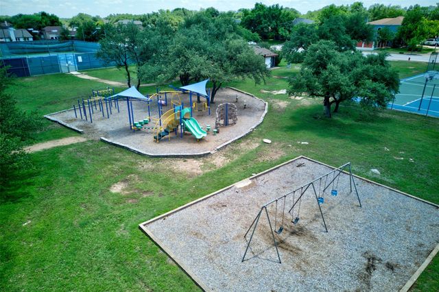917 Woodhollow LN, Cedar Park, TX 78613