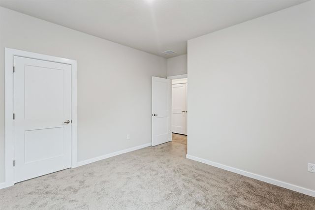 1558 N Emerald Valley Dr., Mulvane, KS 67110