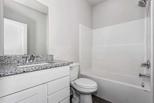 1558 N Emerald Valley Dr., Mulvane, KS 67110
