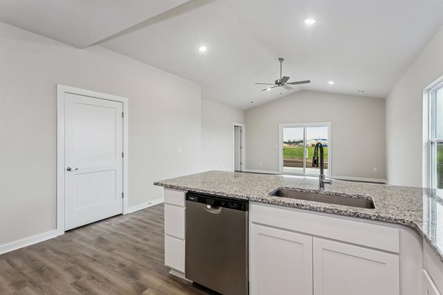 1558 N Emerald Valley Dr., Mulvane, KS 67110