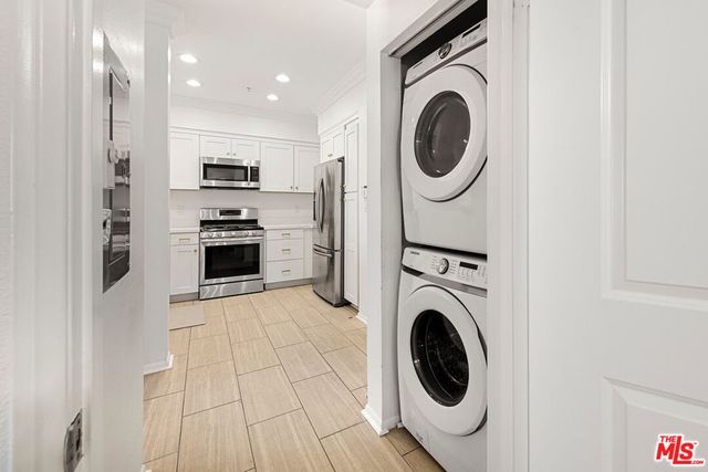 6400 Crescent Parkway 315, Playa Vista, CA 90094