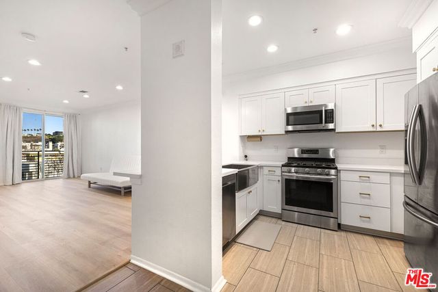 6400 Crescent Parkway 315, Playa Vista, CA 90094