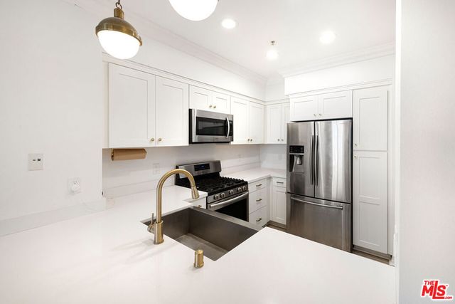 6400 Crescent Parkway 315, Playa Vista, CA 90094