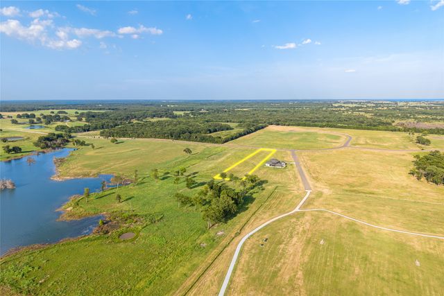 524 Shores Drive, Honey Grove, TX 75446