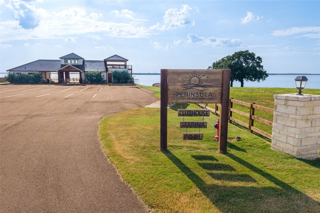 524 Shores Drive, Honey Grove, TX 75446