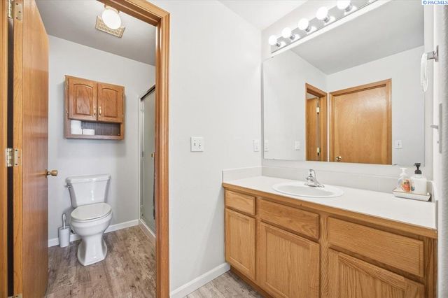 3435 S Dennis St, Kennewick, WA 99337