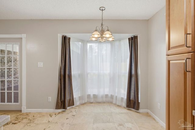 4521 Baywoods Ct, Pensacola, FL 32504