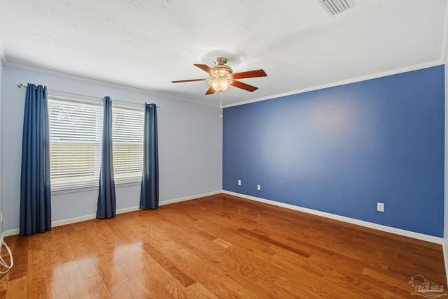 4521 Baywoods Ct, Pensacola, FL 32504