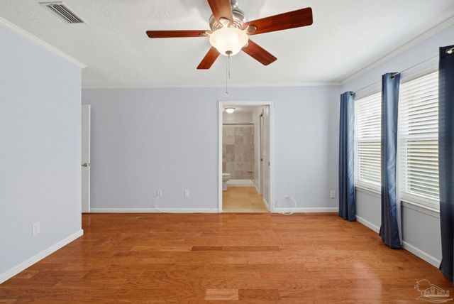 4521 Baywoods Ct, Pensacola, FL 32504