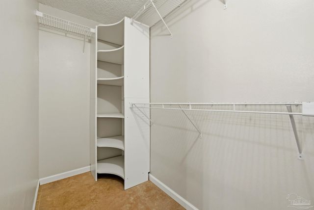 4521 Baywoods Ct, Pensacola, FL 32504