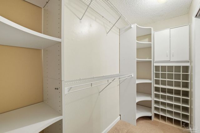 4521 Baywoods Ct, Pensacola, FL 32504