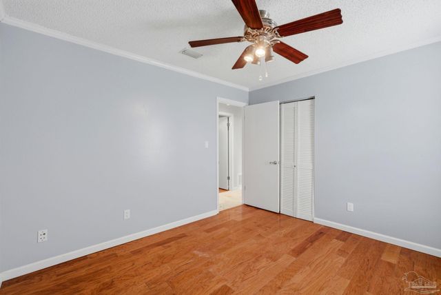 4521 Baywoods Ct, Pensacola, FL 32504