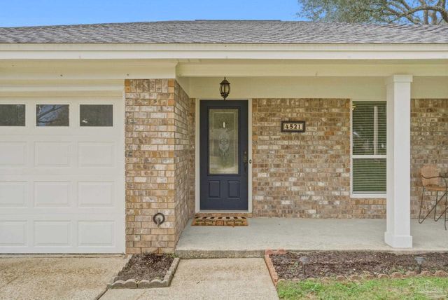 4521 Baywoods Ct, Pensacola, FL 32504