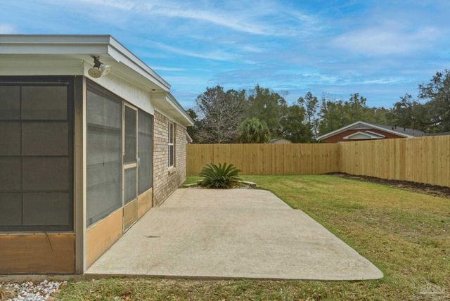 4521 Baywoods Ct, Pensacola, FL 32504