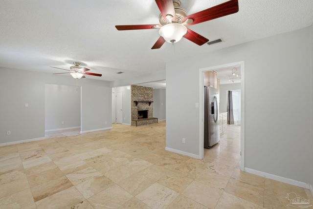 4521 Baywoods Ct, Pensacola, FL 32504