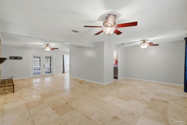 4521 Baywoods Ct, Pensacola, FL 32504