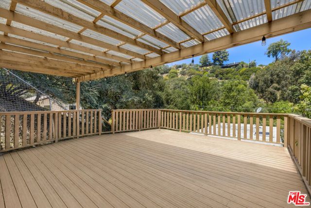 8824 Wonderland Avenue, Los Angeles, CA 90046