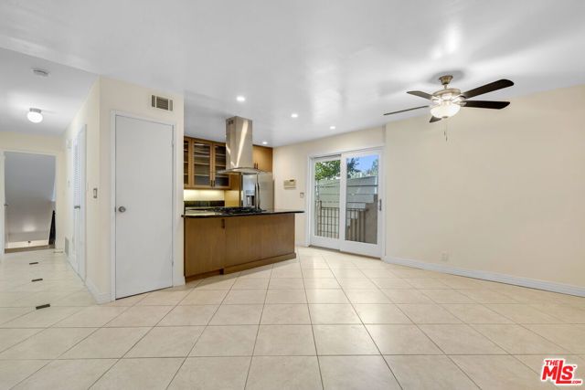 8824 Wonderland Avenue, Los Angeles, CA 90046