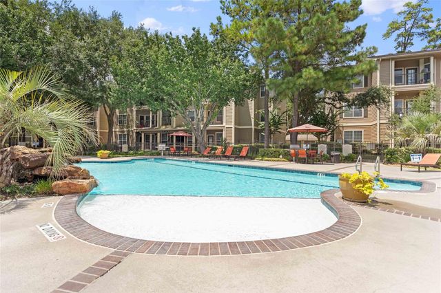 2400-825 Spring Rain Drive, Klein, TX 77379