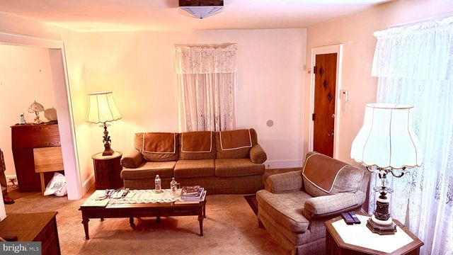 239 TIOGA ST, Trenton, NJ 08609