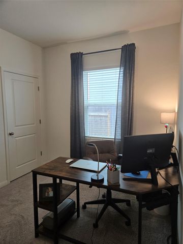 107 Gray Fox LOOP, Hutto, TX 78634