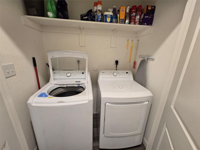 107 Gray Fox LOOP, Hutto, TX 78634