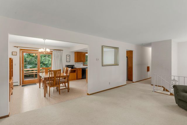 444 Maple Dell Road, Cambridge, MN 55008