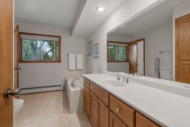 444 Maple Dell Road, Cambridge, MN 55008