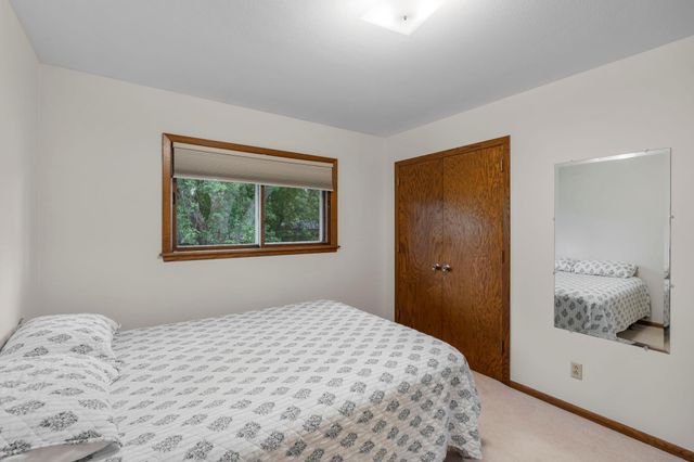 444 Maple Dell Road, Cambridge, MN 55008