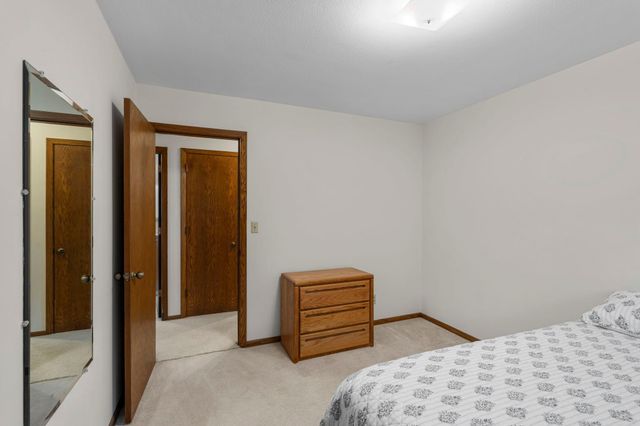 444 Maple Dell Road, Cambridge, MN 55008