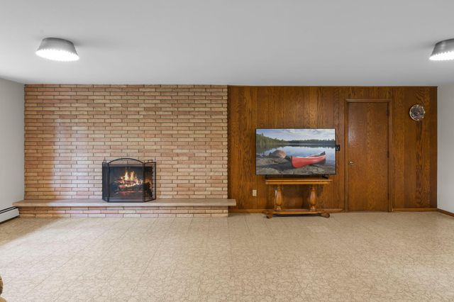 444 Maple Dell Road, Cambridge, MN 55008