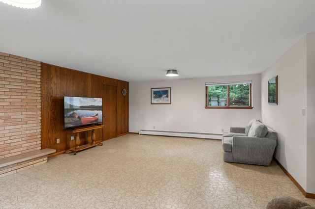 444 Maple Dell Road, Cambridge, MN 55008