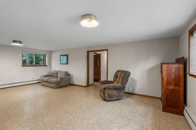 444 Maple Dell Road, Cambridge, MN 55008