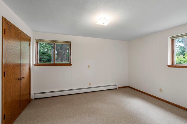 444 Maple Dell Road, Cambridge, MN 55008