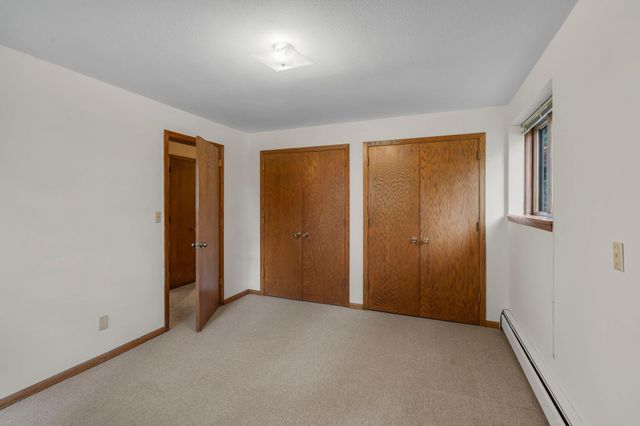 444 Maple Dell Road, Cambridge, MN 55008