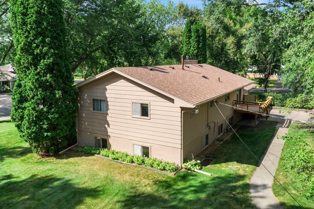 444 Maple Dell Road, Cambridge, MN 55008