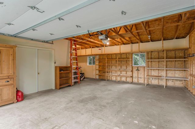 444 Maple Dell Road, Cambridge, MN 55008