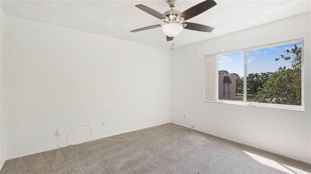 1330 GLEN OAKS DRIVE E 374D, Sarasota, FL 34232