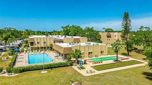1330 GLEN OAKS DRIVE E 374D, Sarasota, FL 34232
