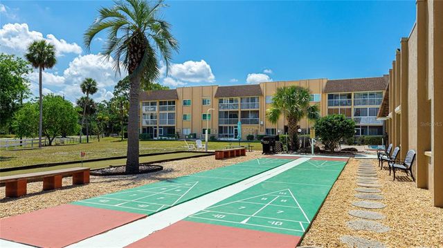 1330 GLEN OAKS DRIVE E 374D, Sarasota, FL 34232