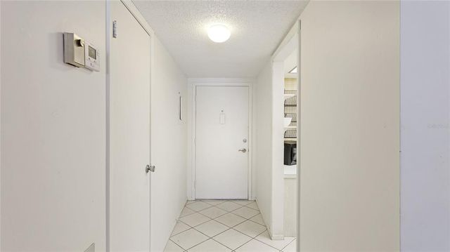 1330 GLEN OAKS DRIVE E 374D, Sarasota, FL 34232