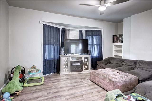 672 E 109th Street, Cleveland, OH 44108
