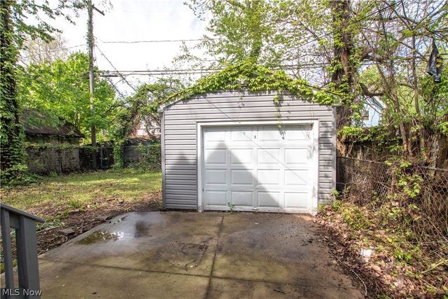672 E 109th Street, Cleveland, OH 44108