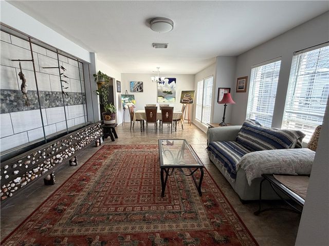 6713 Sudbury Dr, Corpus Christi, TX 78414