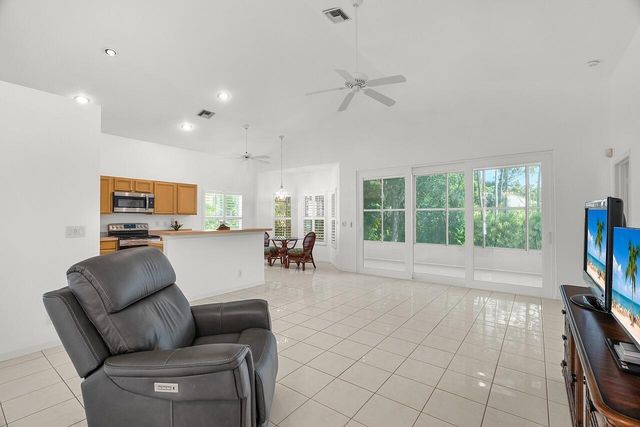 7313 SE Seagate Lane, Stuart, FL 34997