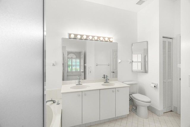 7313 SE Seagate Lane, Stuart, FL 34997