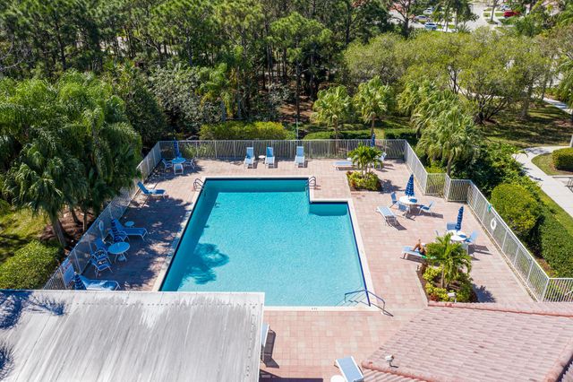 7313 SE Seagate Lane, Stuart, FL 34997