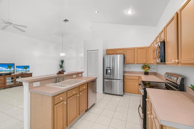 7313 SE Seagate Lane, Stuart, FL 34997